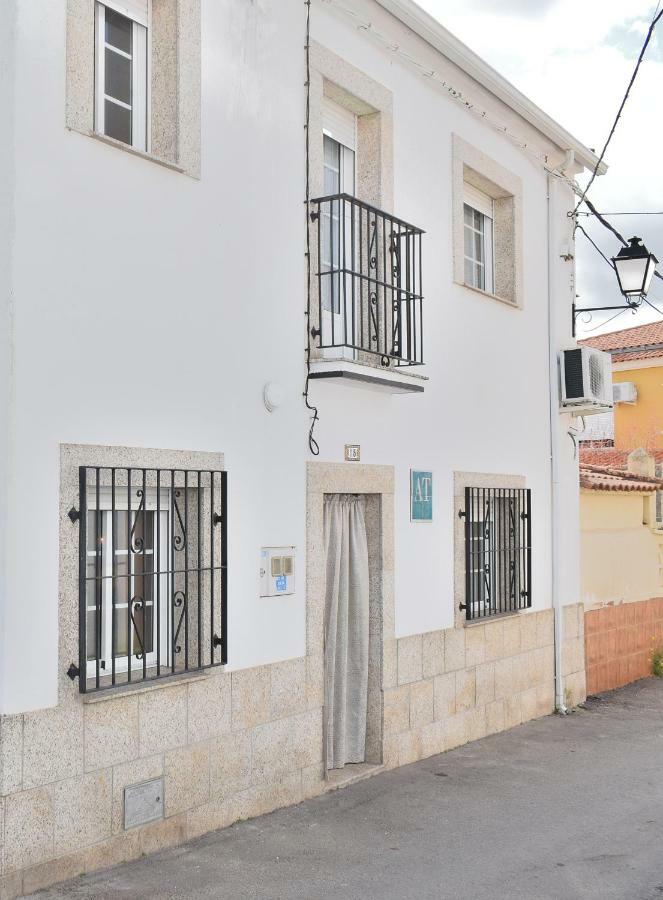 Suenos De Monfrague Guest House Torrejon el Rubio Bagian luar foto